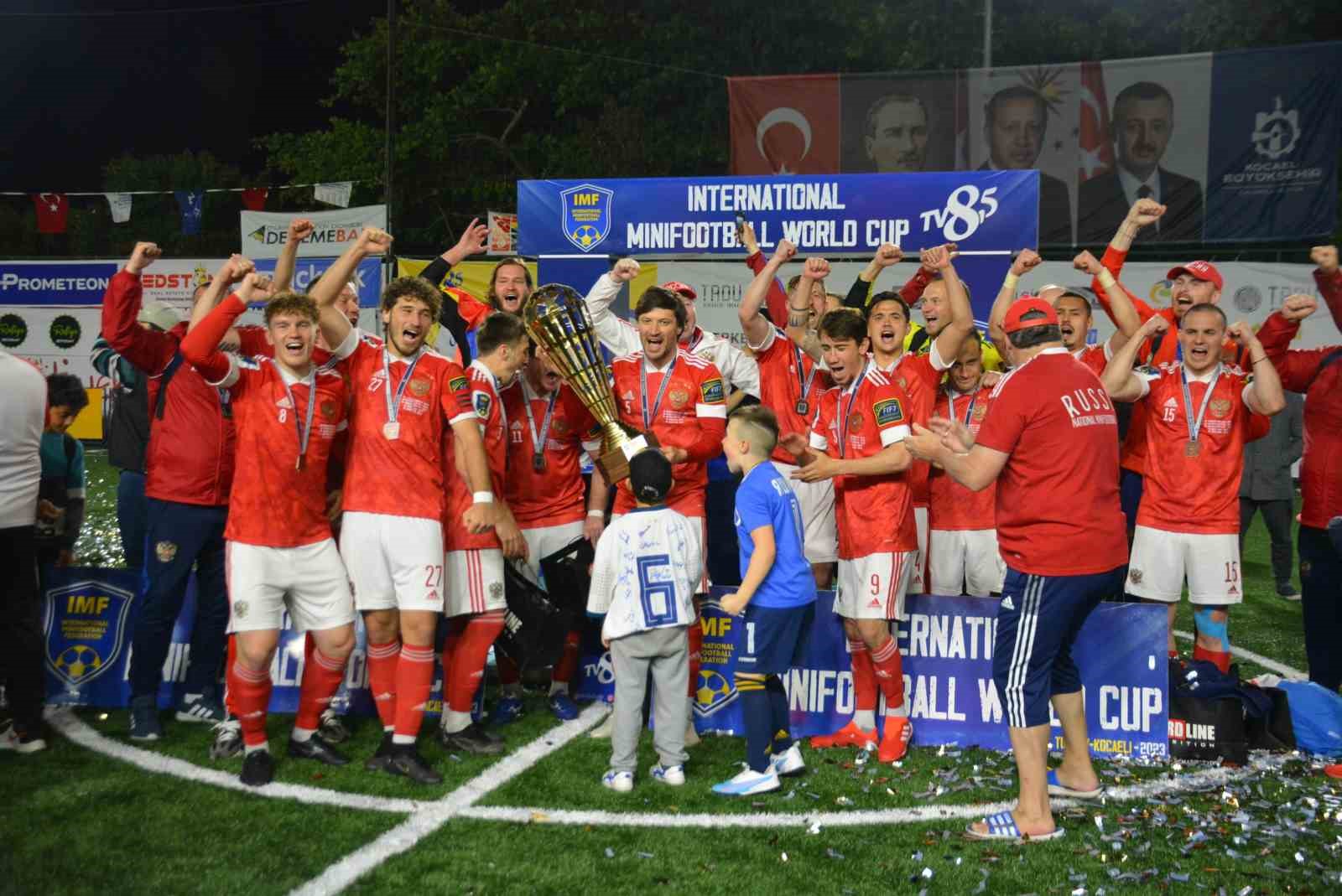 KOCAELİ’DE DÜZENLENEN ULUSLARARASI MİNİ FUTBOL DÜNYA ŞAMPİYONASI’NDA PENALTILARDA LİBYA’YI DEVİREN