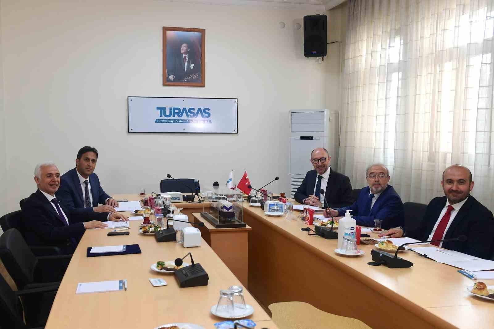 CUMHURBAŞKANI RECEP TAYYİP ERDOĞAN’IN ESKİŞEHİR’DEN İLAN ETTİĞİ, TÜRKİYE'Yİ RAYLI SİSTEMLER