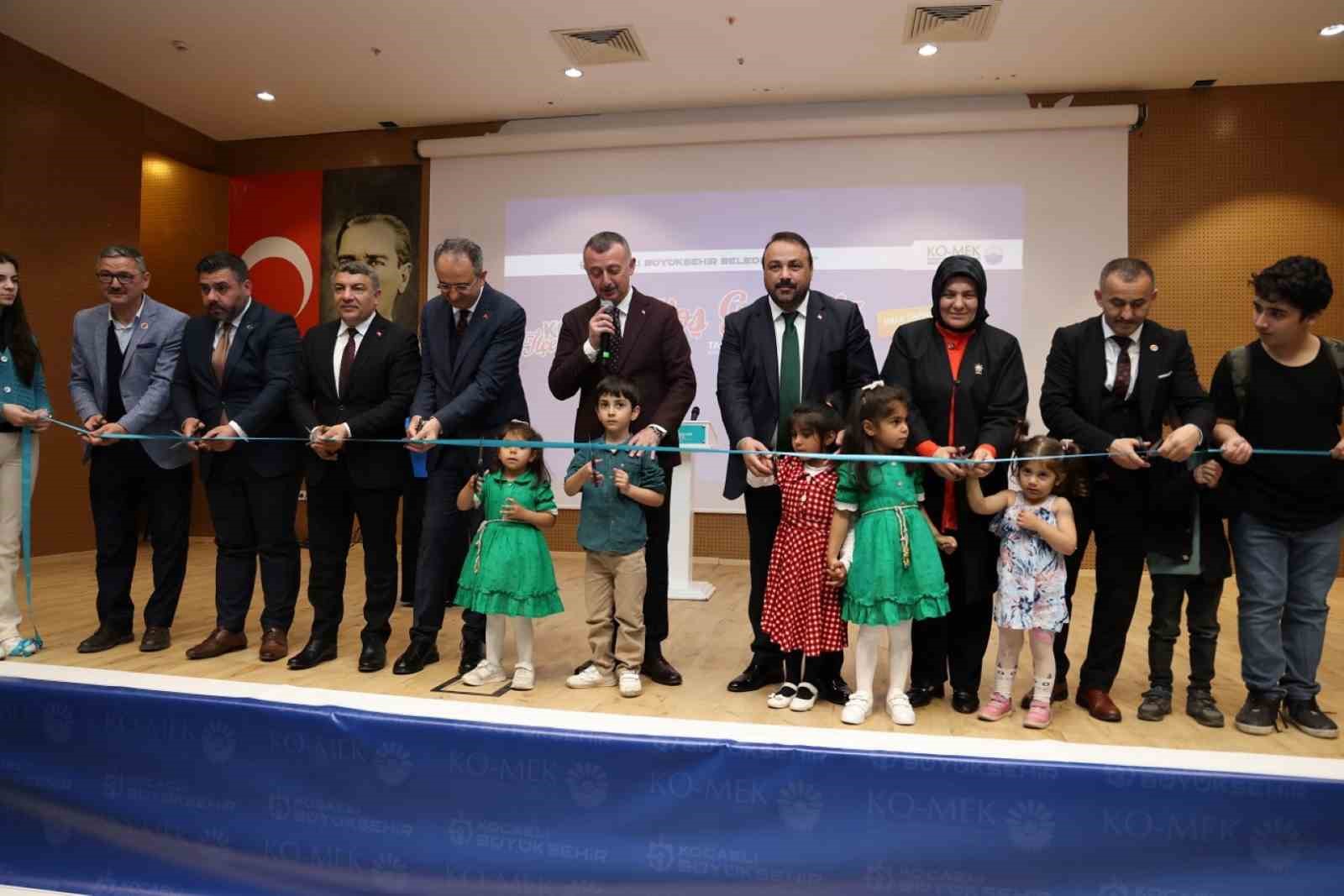 KOCAELİ BÜYÜKŞEHİR BELEDİYESİ MESLEK VE SANAT EĞİTİM KURSLARINDA (KO-MEK) EĞİTİM