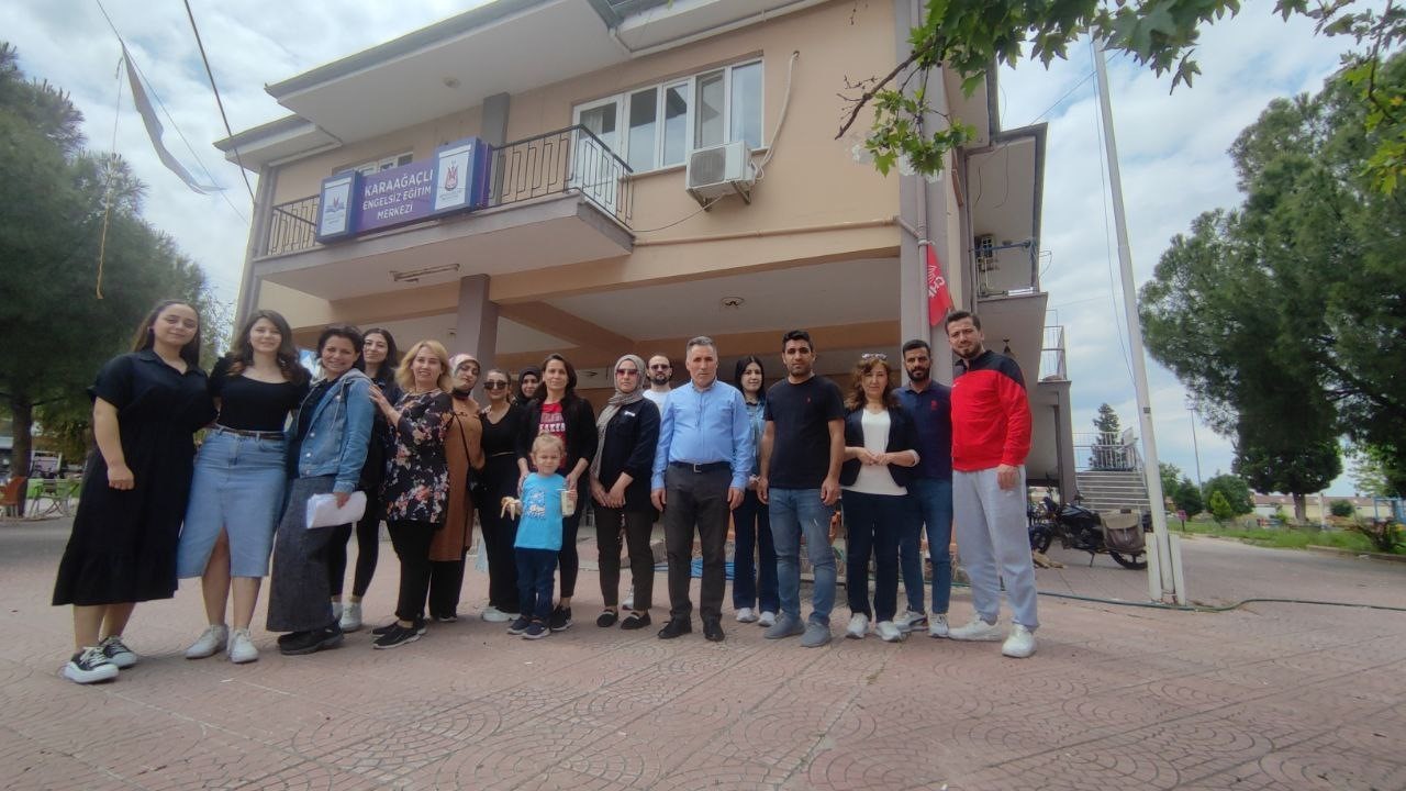 USTALIK BELGESİ ALMAYA HAK KAZANAN KURSİYERLER TARAFINDAN KARAAĞAÇLI ENGELSİZ EĞİTİM