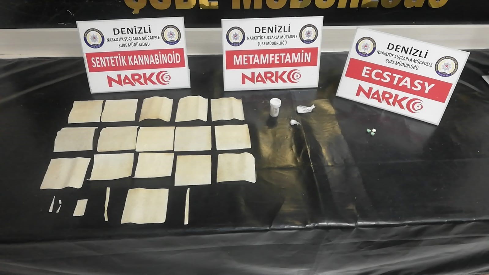DENİZLİ'DE YAPILAN EŞ ZAMANLI OPERASYONLARDA TUTUKLANAN 13 ZEHİR TACİRİNDEN KİLOLARCA
