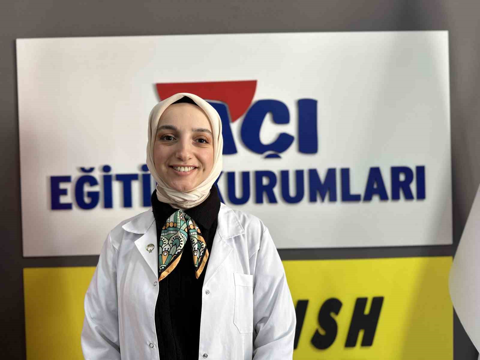 TÜRK DİLİ VE EDEBİYATI ÖĞRETMENİ BEYZANUR ARABACI