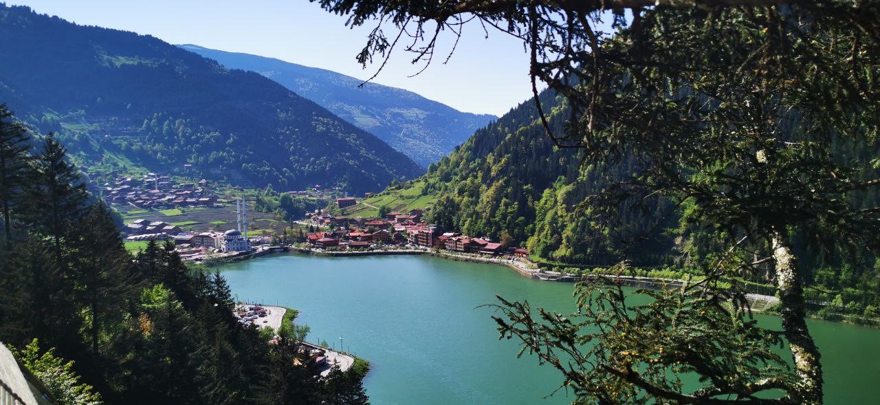 TRABZON'UN ÇAYKARA İLÇESİNDEKİ DÜNYACA ÜNLÜ TURİZM MERKEZİ UZUNGÖL, BÖLGEDE GEÇTİĞİMİZ