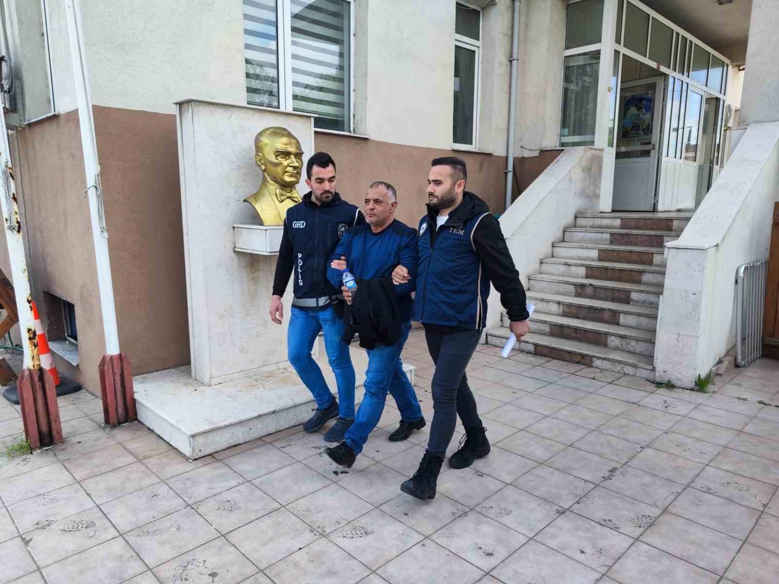 UZUNKÖPRÜ’DE EVİNDE UYUŞTURUCU BULUNAN ŞÜPHELİ TUTUKLANDI
