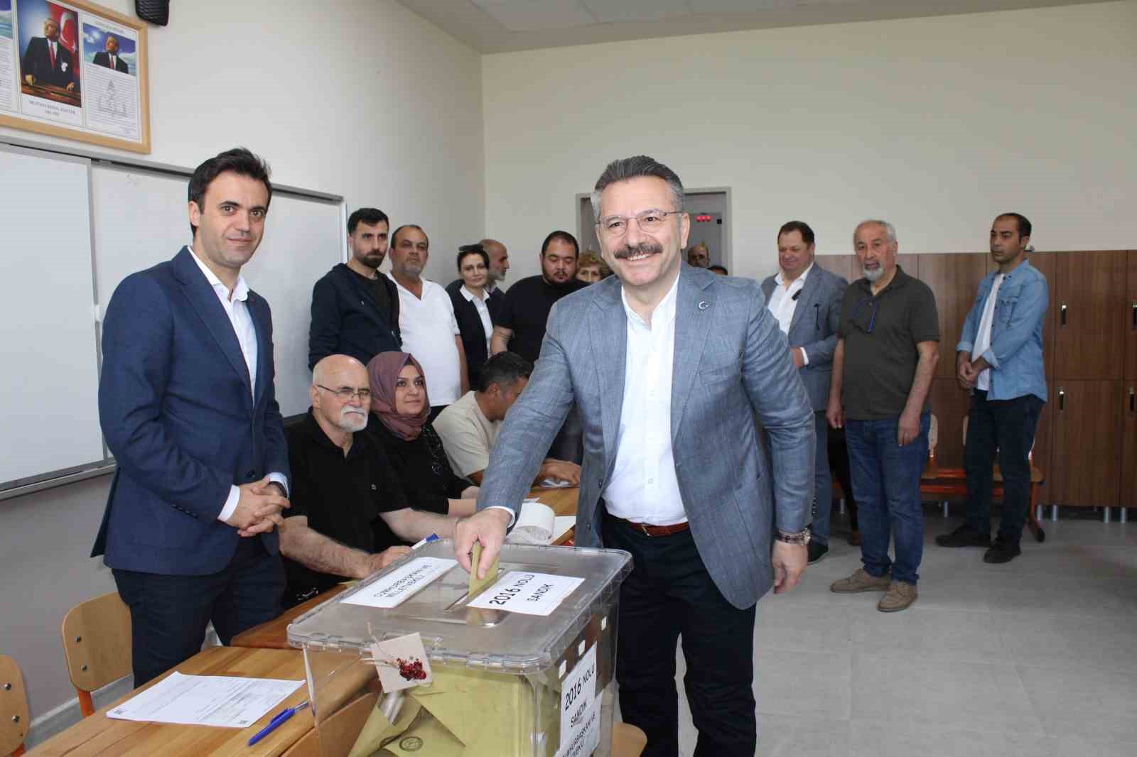 AYDIN VALİSİ HÜSEYİN AKSOY’UN OY KULLANDIĞI 2016 NO’LU SANDIKTAN ÇIKAN