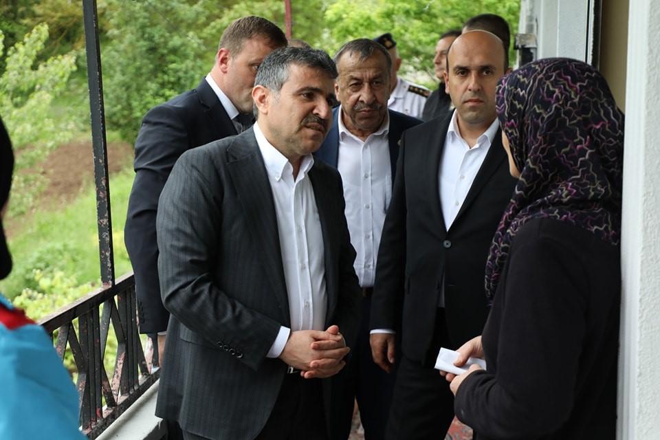 KÖY VE MAHALLELERDE TEMASLARINI SÜRDÜREN DÜZCE VALİSİ CEVDET ATAY, YIĞILCA