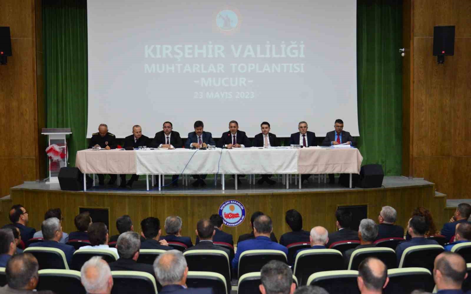 VALİ METE BUHARA MUHTARLARI DİNLEDİ