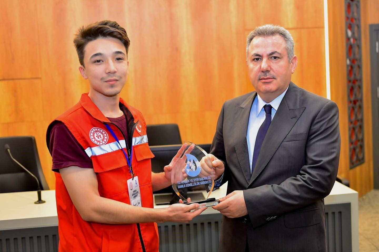 GENÇLİK VE SPOR BAKANLIĞI HİMAYESİNDE ADANA VALİLİĞİ KOORDİNESİNDE GENÇLİK VE