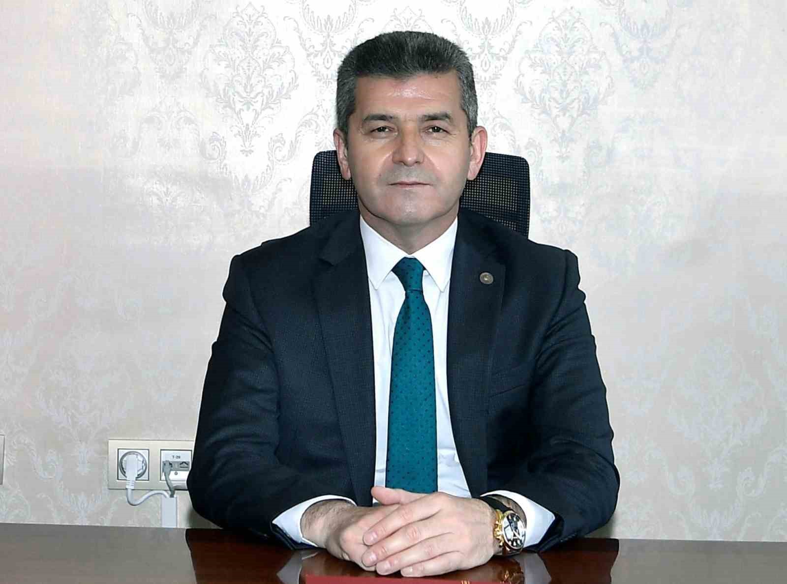 UŞAK VALİSİ TURAN ERGÜN, 19 MAYIS ATATÜRK’Ü ANMA, GENÇLİK VE