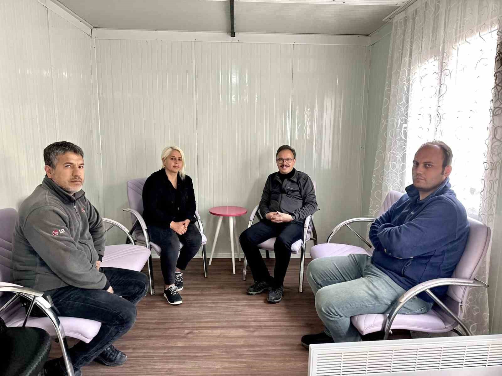 BİLECİK VALİSİ DR. KEMAL KIZILKAYA, ELBİSTAN’DA KURULAN ÇARŞIDA FAALİYETE BAŞLAYAN