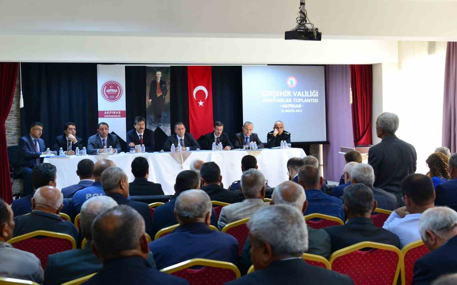 VALİ METE BUHARA MUHTARLARI DİNLEDİ