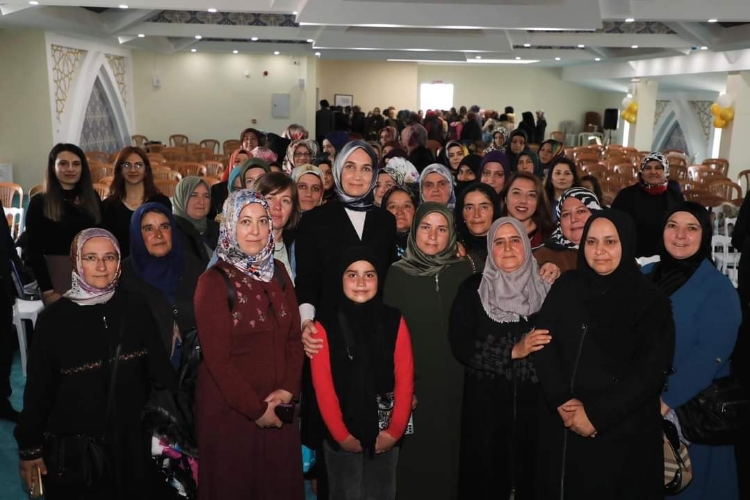 AFYONKARAHİSAR VALİSİ DOÇ. DR. SAYIN KÜBRA GÜRAN YİĞİTBAŞI, SANDIKLI’DA DÜZENLENEN