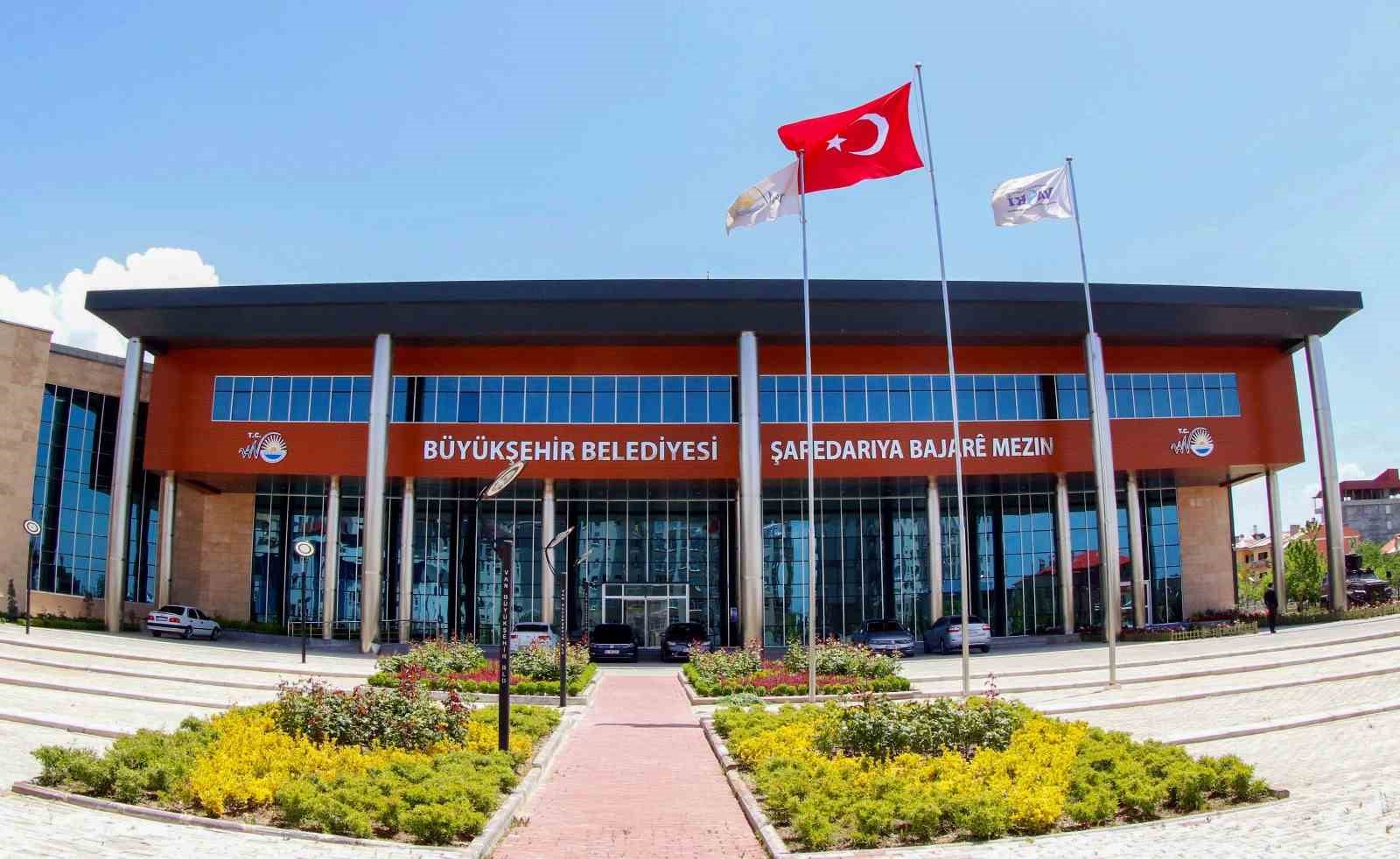 VAN BÜYÜKŞEHİR BELEDİYESİ, FARKLI BİRİMLERDE İSTİHDAM EDİLMEK ÜZERE 234 MEVSİMLİK