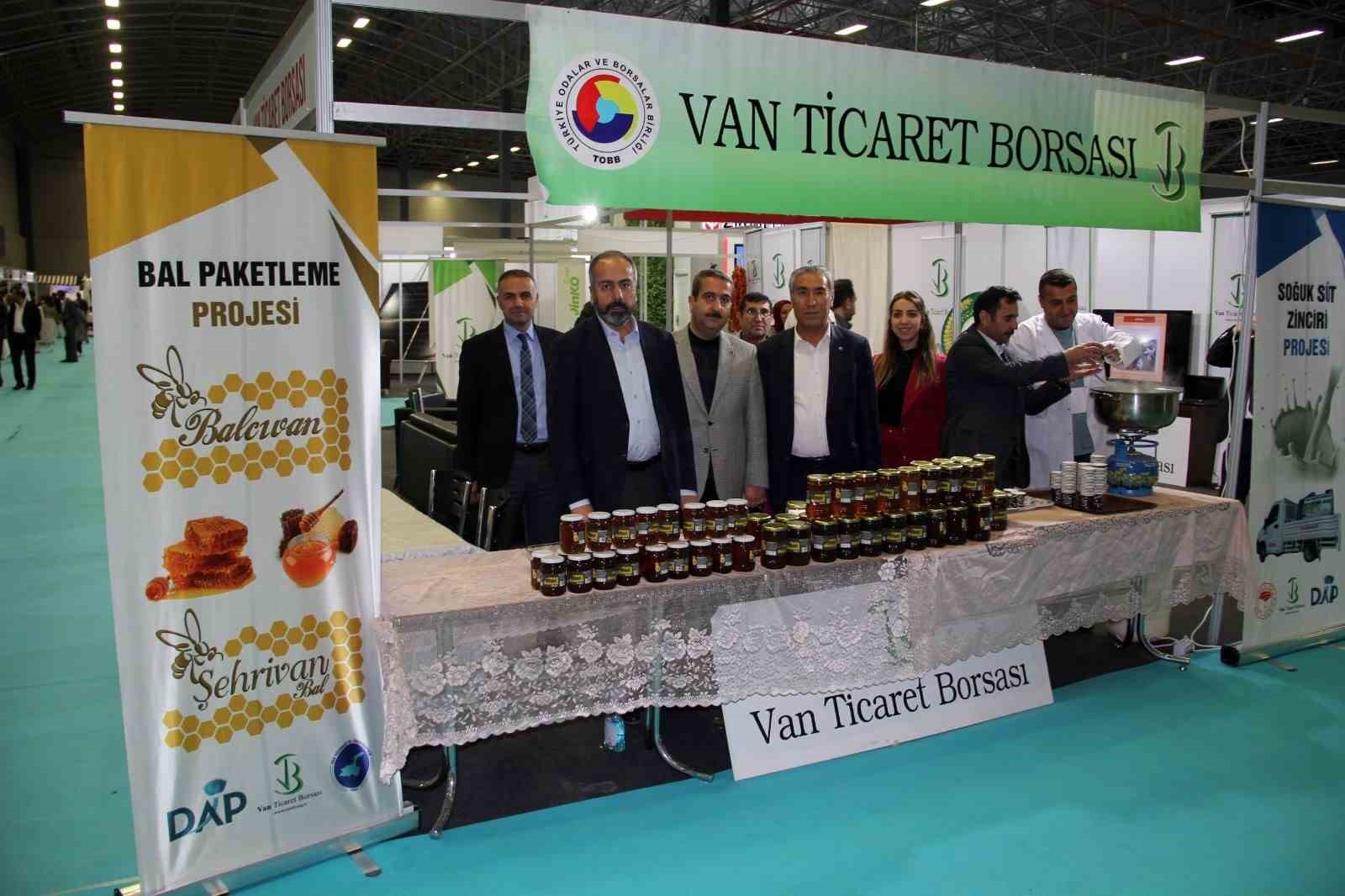 13. VAN DOĞU ANADOLU TARIM HAYVANCILIK VE GIDA FUARI’NA KATILAN