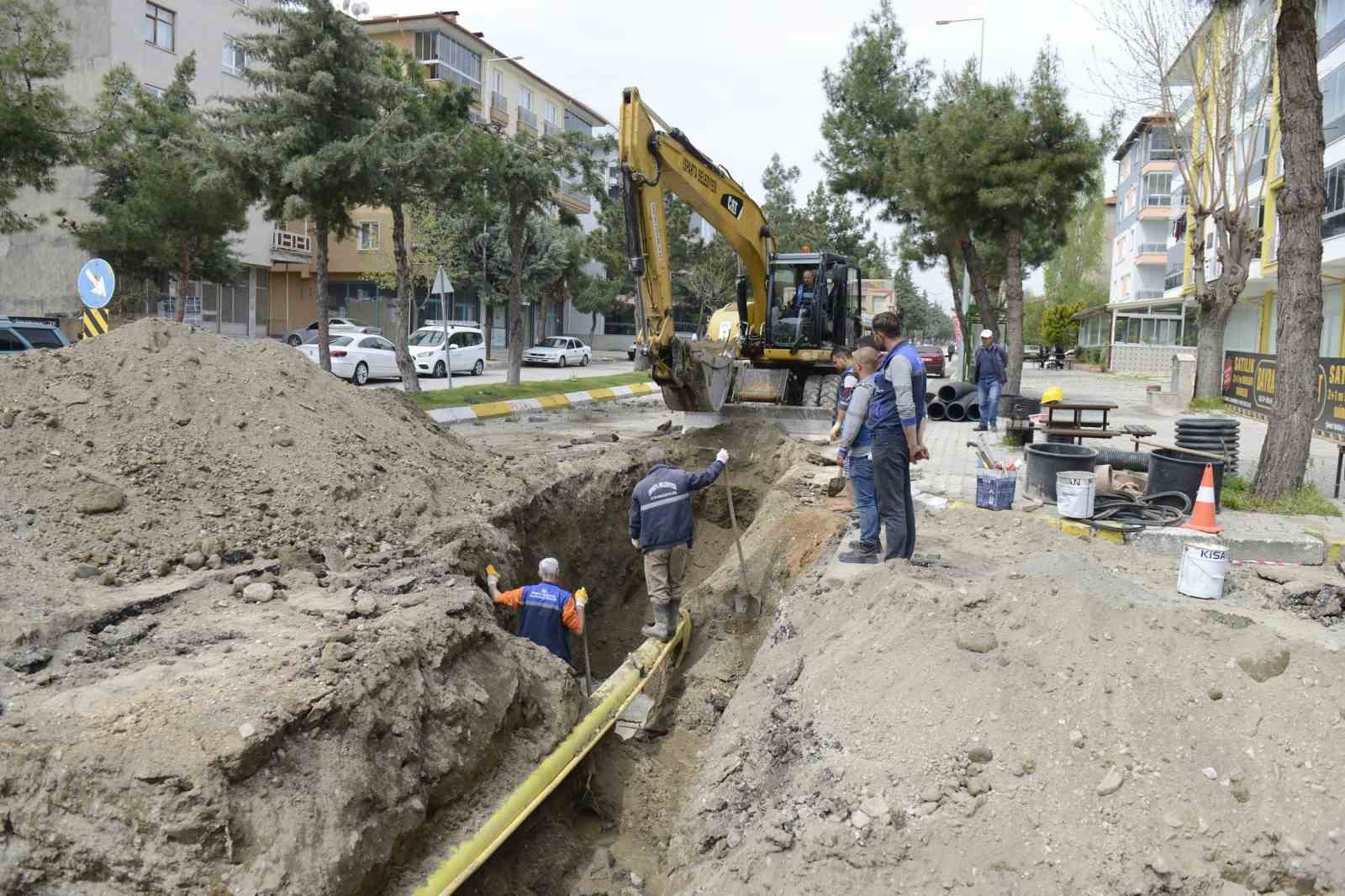 ISPARTA BELEDİYESİ, VATAN MAHALLESİNDE YAĞMUR SUYU PROBLEMİ BULUNAN 4101 VE