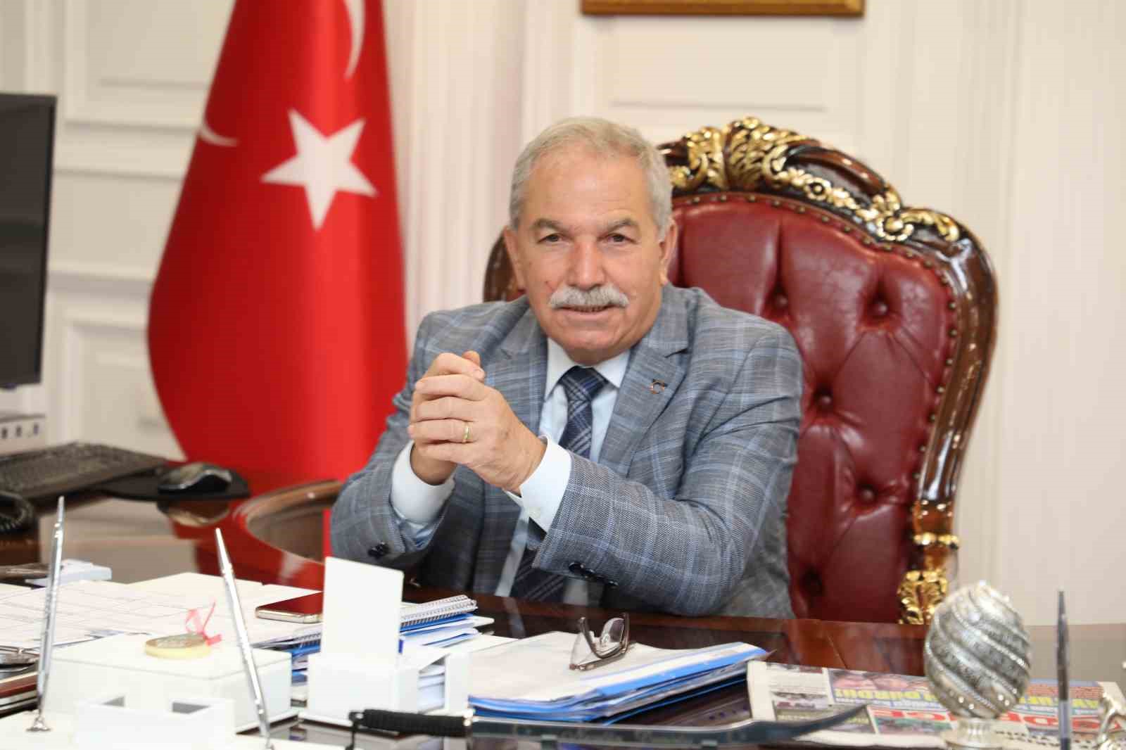 İLKADIM BELEDİYE BAŞKANI NECATTİN DEMİRTAŞ,