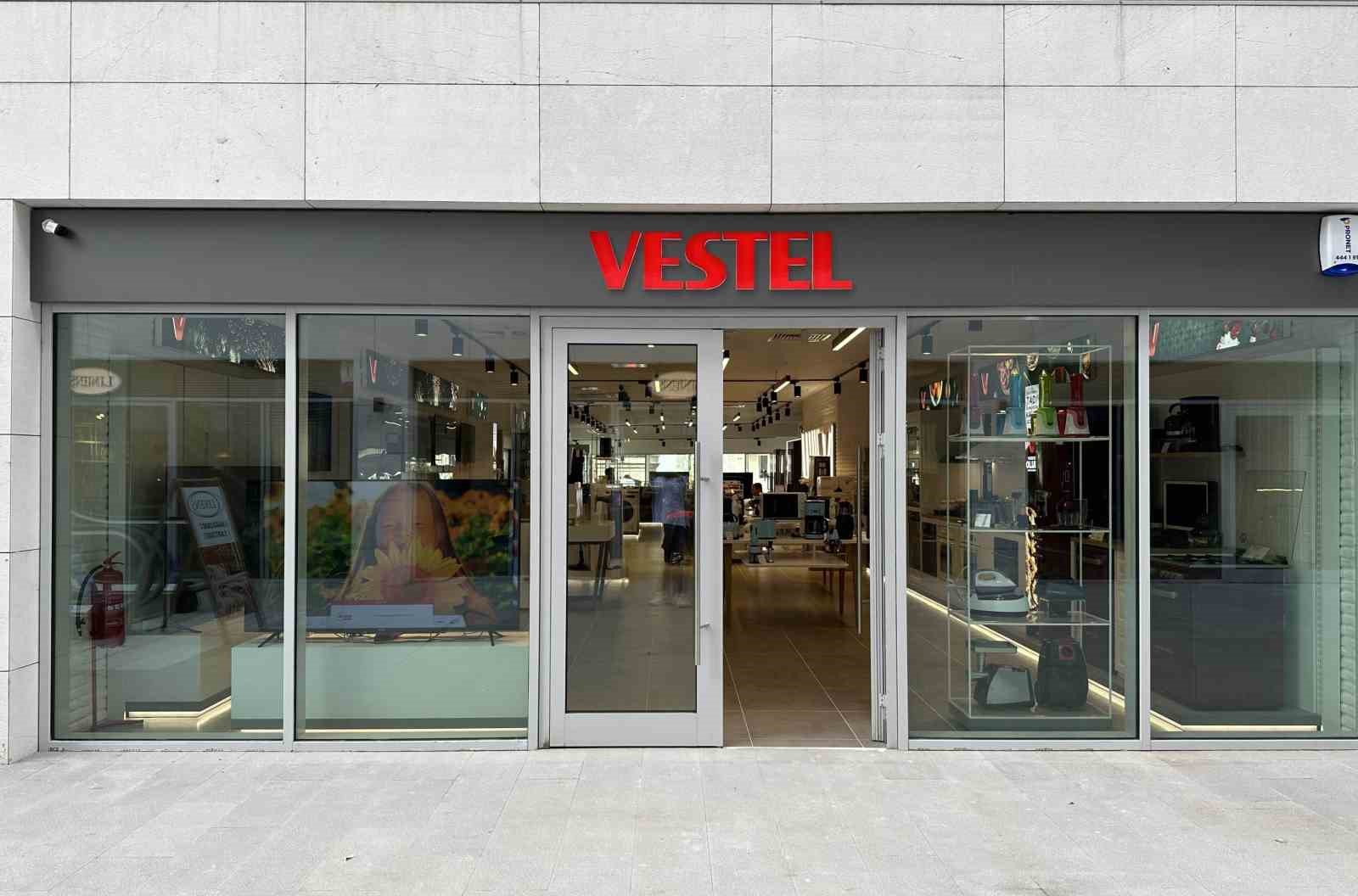 TÜRKİYE'NİN 81 İLİNDE MAĞAZALARI BULUNAN VESTEL, YENİ MAĞAZA AÇILIŞLARIYLA BÜYÜMESİNİ