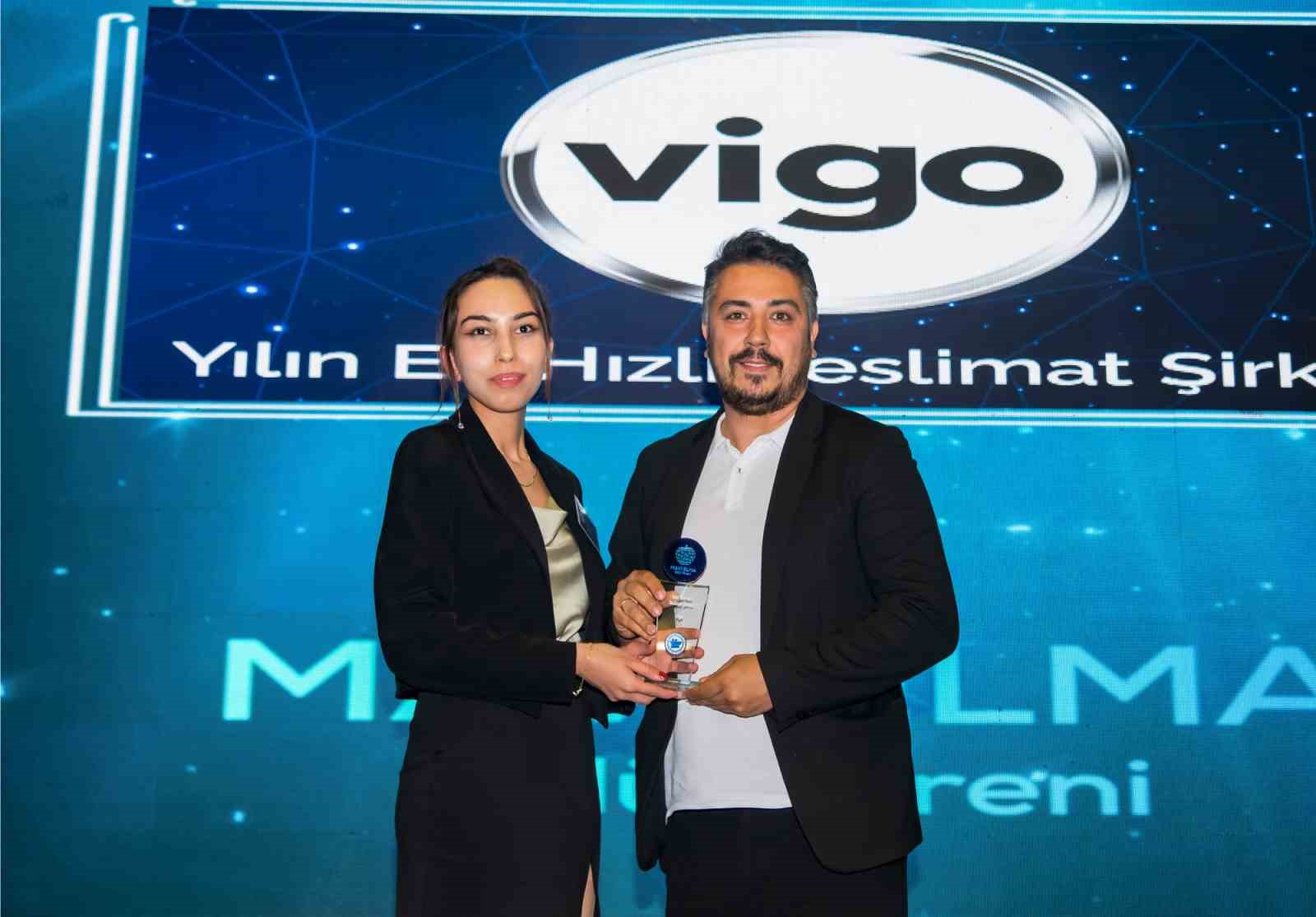 ÜNİVERSİTE ÖĞRENCİLERİ TARAFINDAN HAZIRLANAN VE ÖĞRENCİLERE SUNULAN ANKETLERİN SONUCUNDA MAVİ
