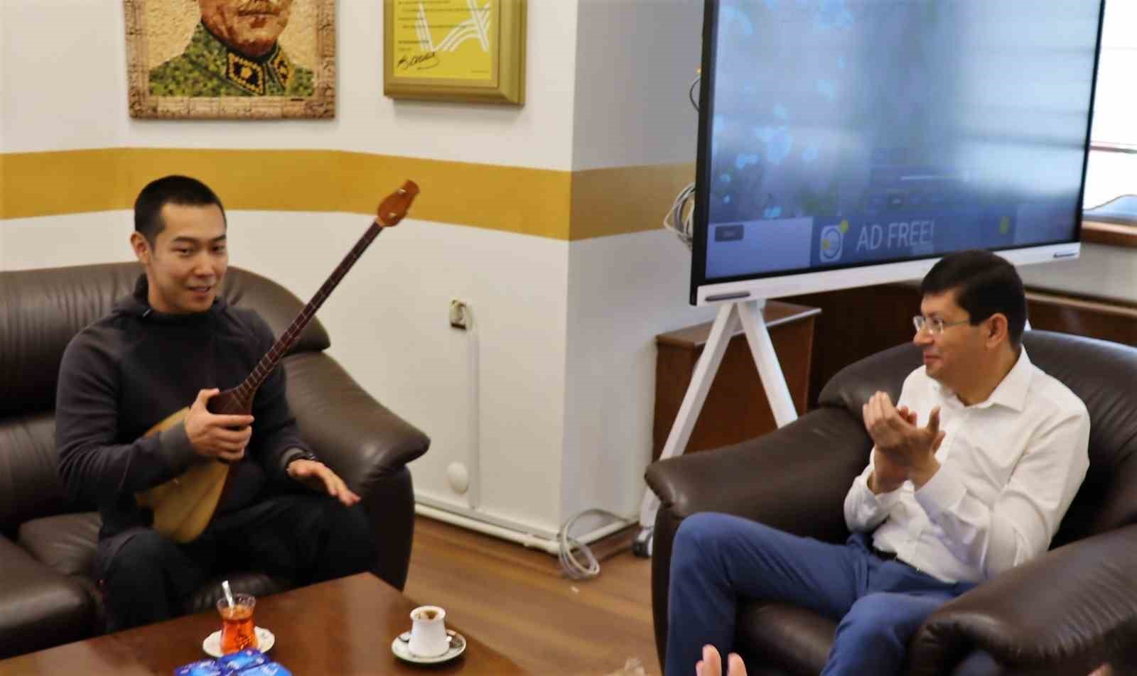 YAKUTİSTAN‘DAN DÜNYA TURUNA ÇIKAN VE 6 GÜN ÖNCE TÜRKİYE’YE GELEN