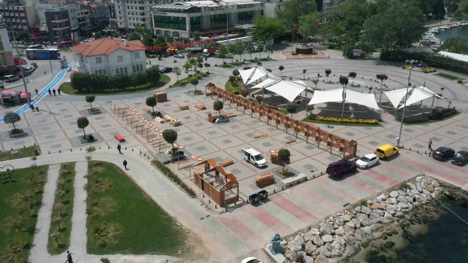 YALOVALI KİTAPSEVERLER, YALOVA BELEDİYESİ TARAFINDAN 18-28 MAYIS TARİHLERİ ARASINDA DÜZENLENECEK