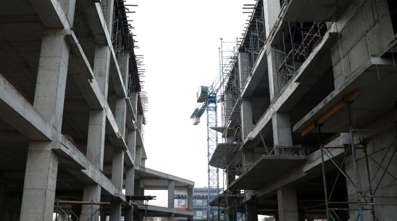 YAPI RUHSATI VERİLEN YAPILARIN YÜZÖLÇÜMÜ YÜZDE 2,1 AZALDI