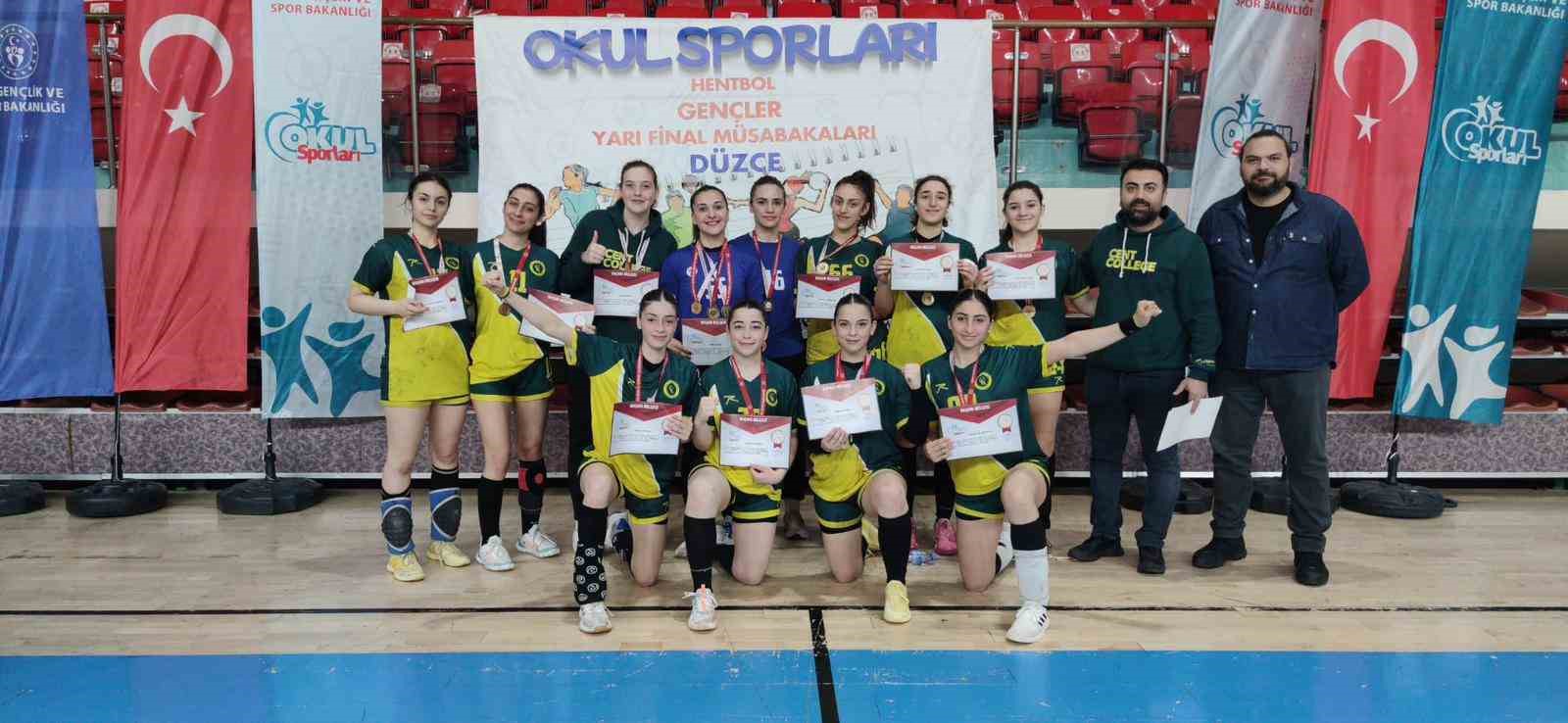 OKUL SPORLARI HENTBOL GENÇLER YARI FİNAL MÜSABAKALARINA DÜZCE EV SAHİPLİĞİ