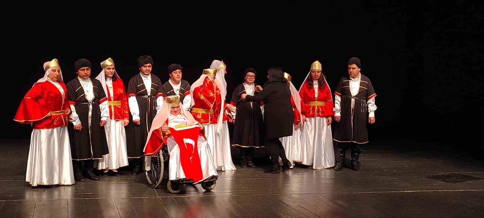 DÜZCE BELEDİYESİ BÜNYESİNDEKİ KUSURSUZ KAFE’DE İSTİHDAM EDİLEN 15 ÖZEL BİREY,