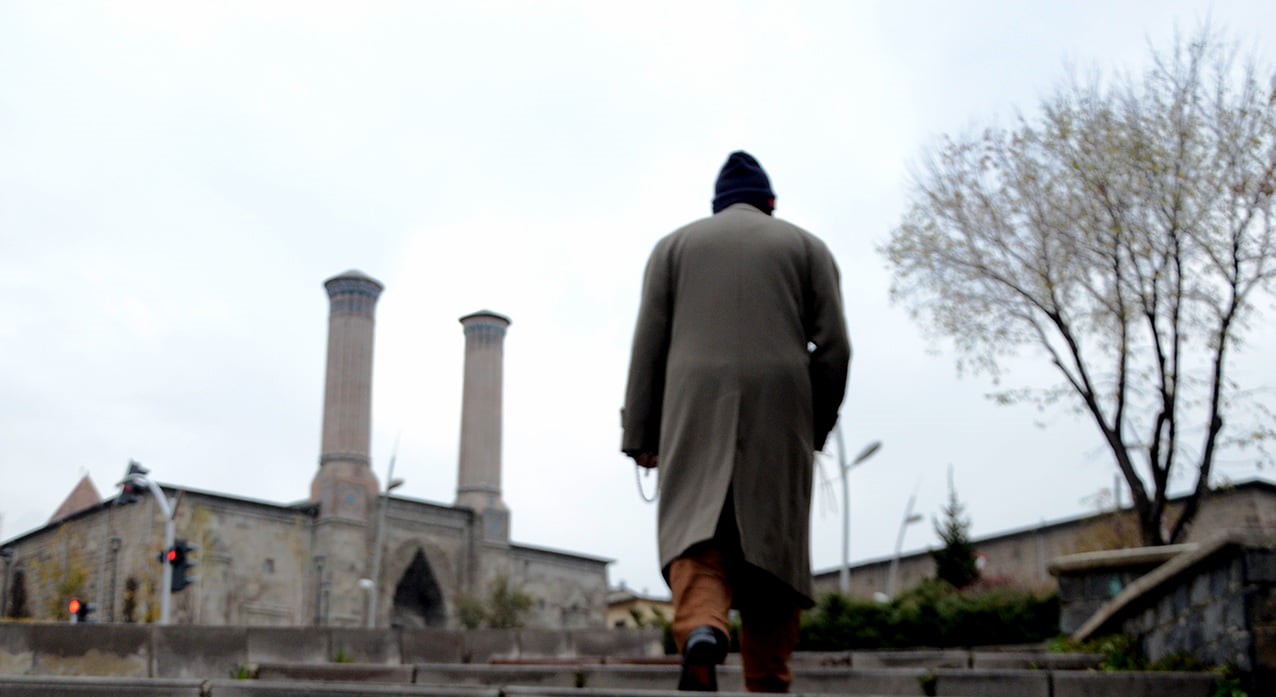 YAŞLI NÜFUSUN TOPLAM NÜFUS İÇİNDEKİ ORANI ARTIYOR