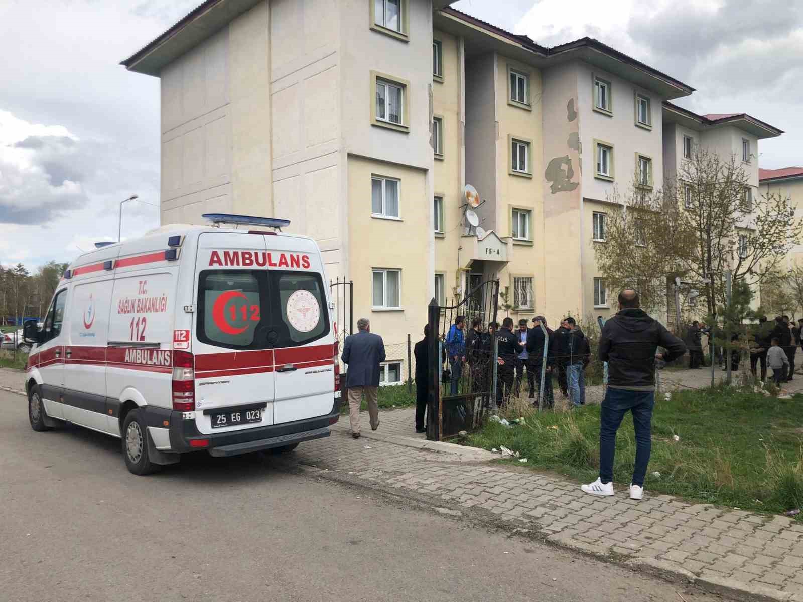 ERZURUM’UN AZİZİYE İLÇESİ ILICA MAHALLESİNDE YAŞLI ADAM EVİNDE ÖLÜ OLARAK