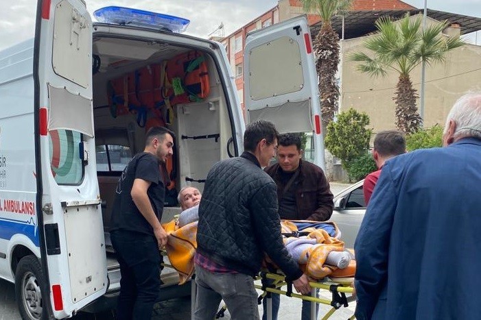 EDREMİT İLÇESİNDE GEÇİRDİĞİ BİR RAHATSIZLIK NEDENİYLE YATAĞA BAĞLI KALAN BİR