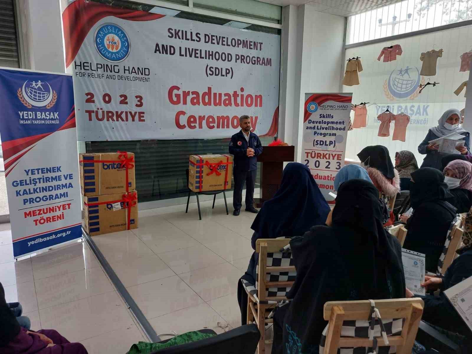 YEDİ BAŞAK İNSANİ YARDIM DERNEĞİ İHTİYAÇ SAHİBİ KADINLAR İÇİN DÜZENLEDİĞİ