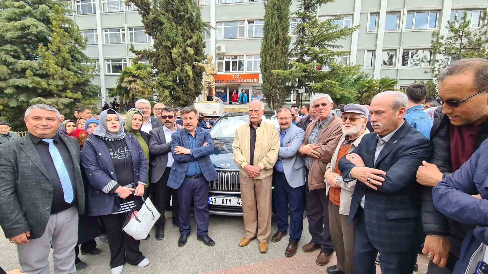 YERLİ VE MİLLİ OTOMOBİL TOGG EMET'TE