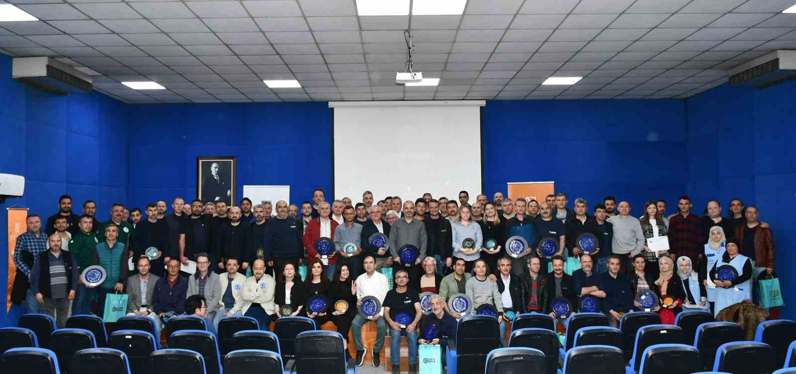 30 YILDAN UZUN SÜREDİR YEŞİM ÇATISI ALTINDA GÖREV YAPAN EMEKTAR