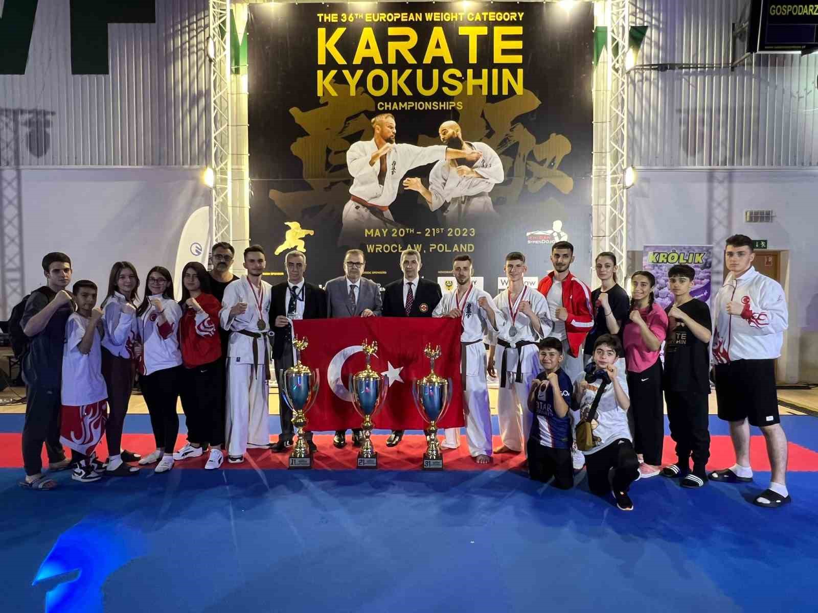 YILDIRIM BELEDİYESİ SPORCULARI POLANYA’NIN WROCLAV ŞEHRİNDE DÜZENLENEN 36. AVRUPA KYOKUSHİN