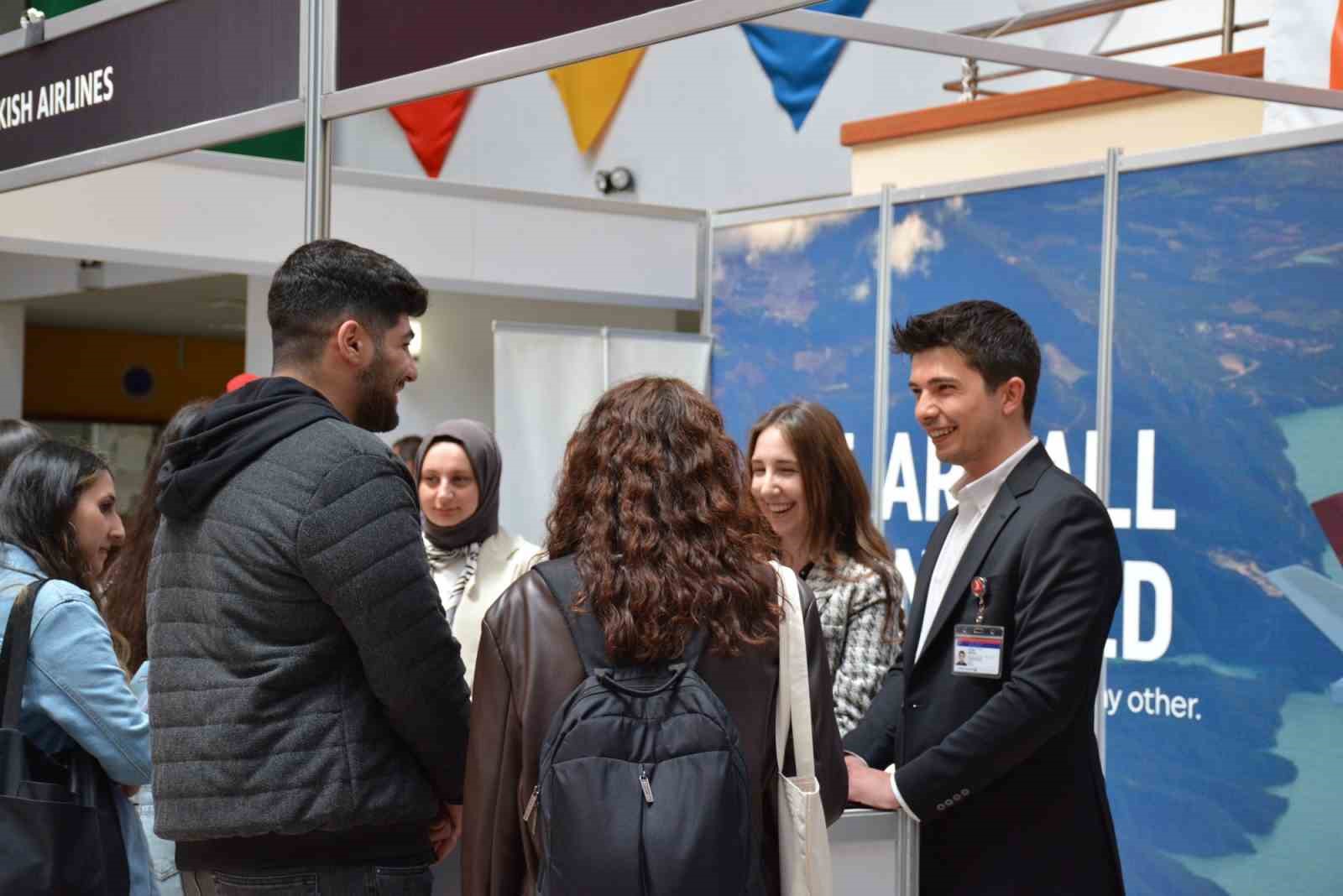 CUMHURBAŞKANLIĞI İNSAN KAYNAKLARI OFİSİ (CBİKO) KOORDİNASYONUNDA, ANADOLU ÜNİVERSİTESİNİN EV SAHİPLİĞİNDE