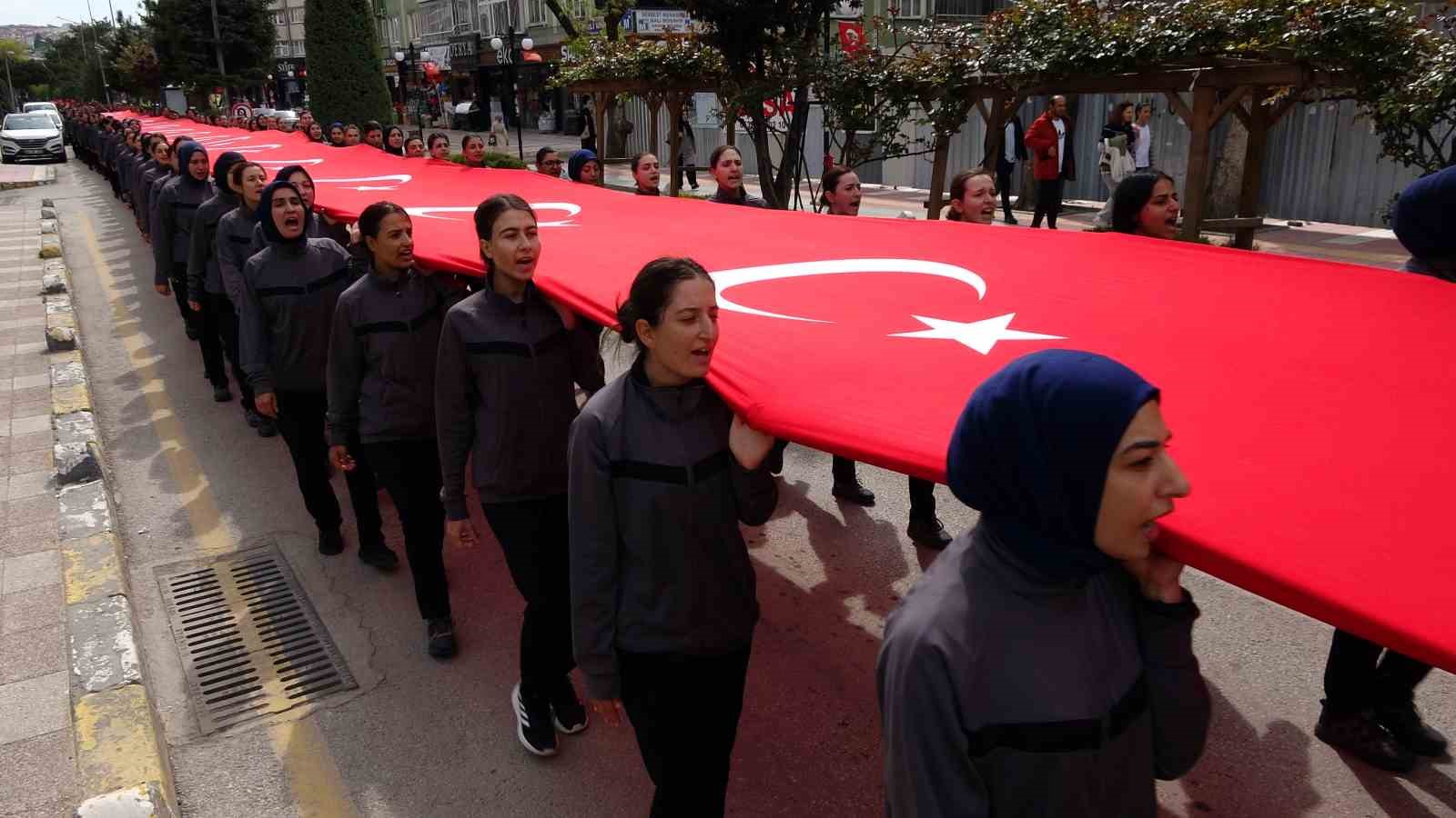 YOZGAT’TA 'GENÇLİK YÜRÜYÜŞÜ' YAPILDI