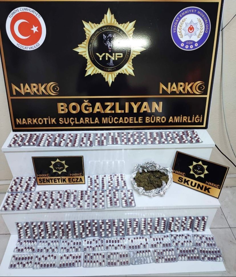 YOZGAT MERKEZ VE BOĞAZLIYAN İLÇESİNDE YAPILAN UYUŞTURUCU OPERASYONUNDA GÖZALTINA ALINAN
