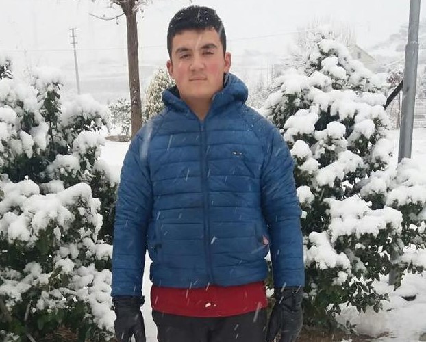 MANİSA'NIN KULA İLÇESİNDE SPOR KOMPLEKSİ'NDE BULUNAN YARI OLİMPİK YÜZME HAVUZUNDA