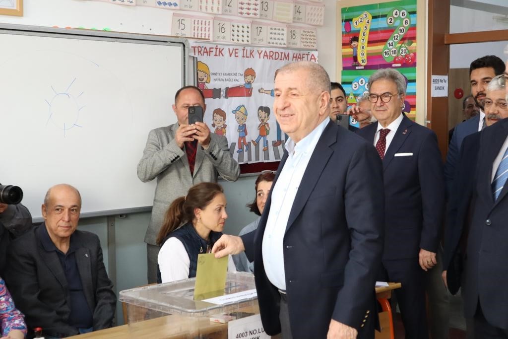 ZAFER PARTİSİ GENEL BAŞKANI ÜMİT ÖZDAĞ, CUMHURBAŞKANLIĞI İKİNCİ TUR SEÇİMLERİNDE