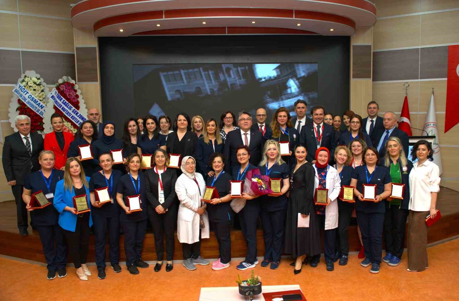 12-18 MAYIS HEMŞİRELER HAFTASI DOLAYISIYLA ZONGULDAK BÜLENT ECEVİT ÜNİVERSİTESİ HASTANESİNDE