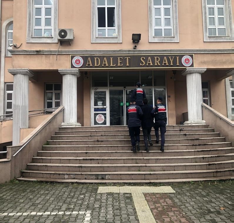 ZONGULDAK İL JANDAMA KOMUTANLIĞINCA NİSAN AYINDA DOLANDIRICILIK OPERASYONUNDA GÖZALTINA ALINARAK