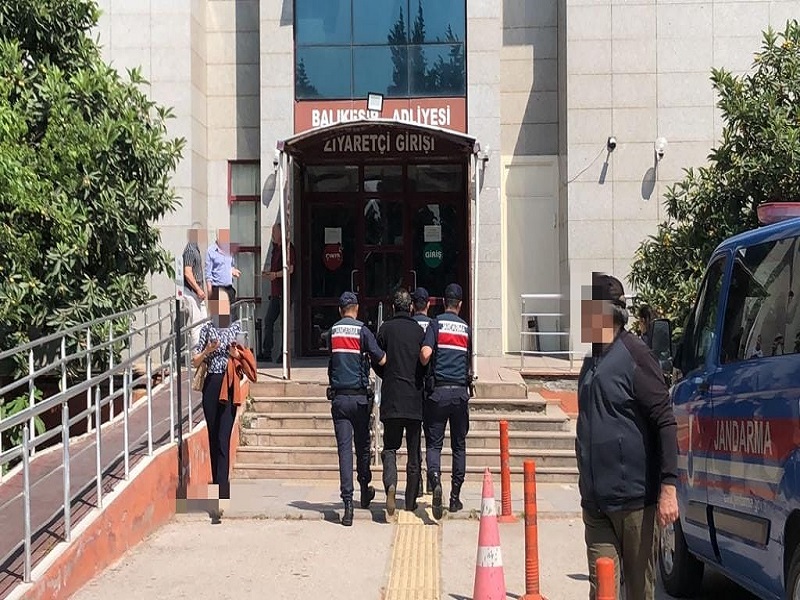 Balıkesir’de DEAŞ operasyonu: 1 kişi tutuklandı Balıkesir Jandarma Komutanlığı, DEAŞ terör örgütünde faaliyet gösteren 1 kişiyi