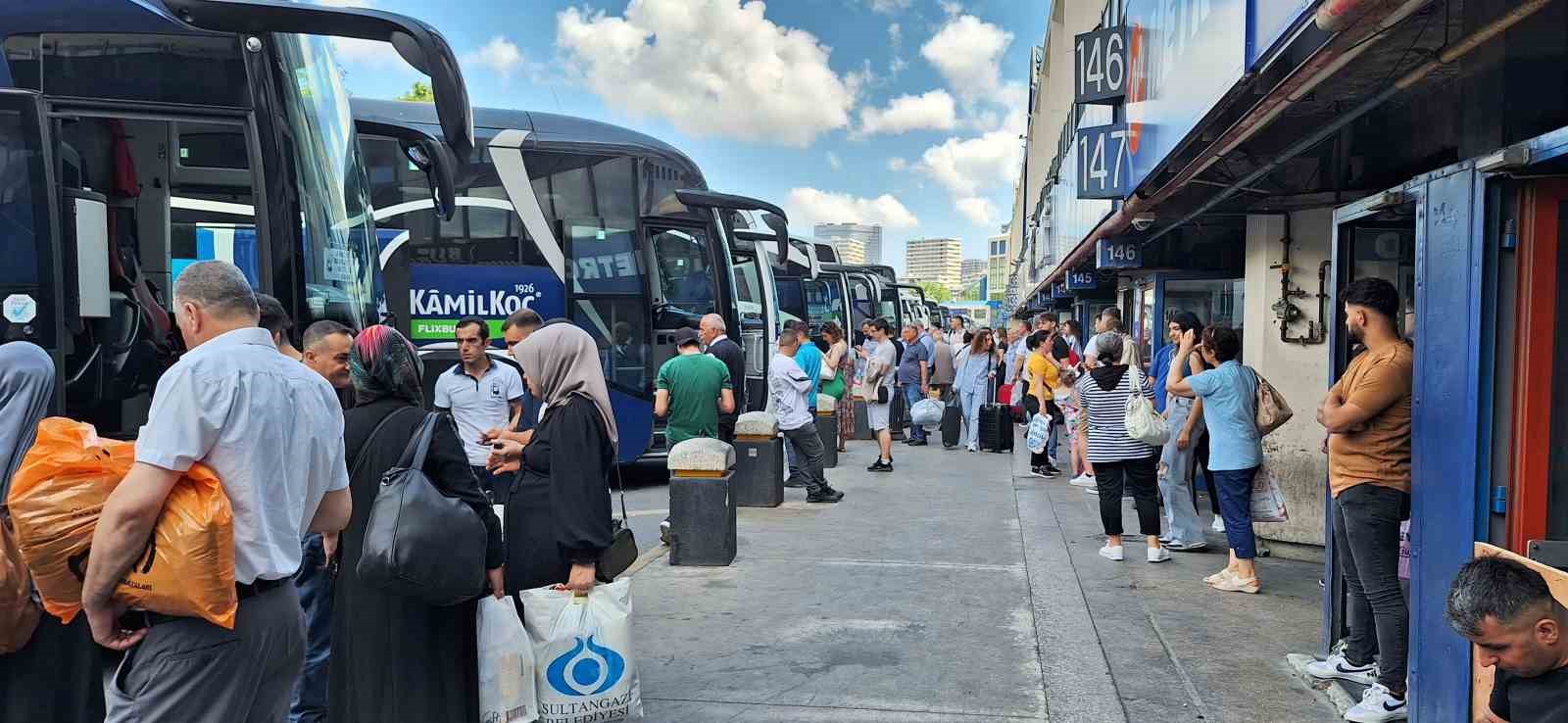 15 TEMMUZ DEMOKRASİ OTOGARI’NDA BAYRAM ÖNCESİ YOĞUNLUK YAŞANDI.