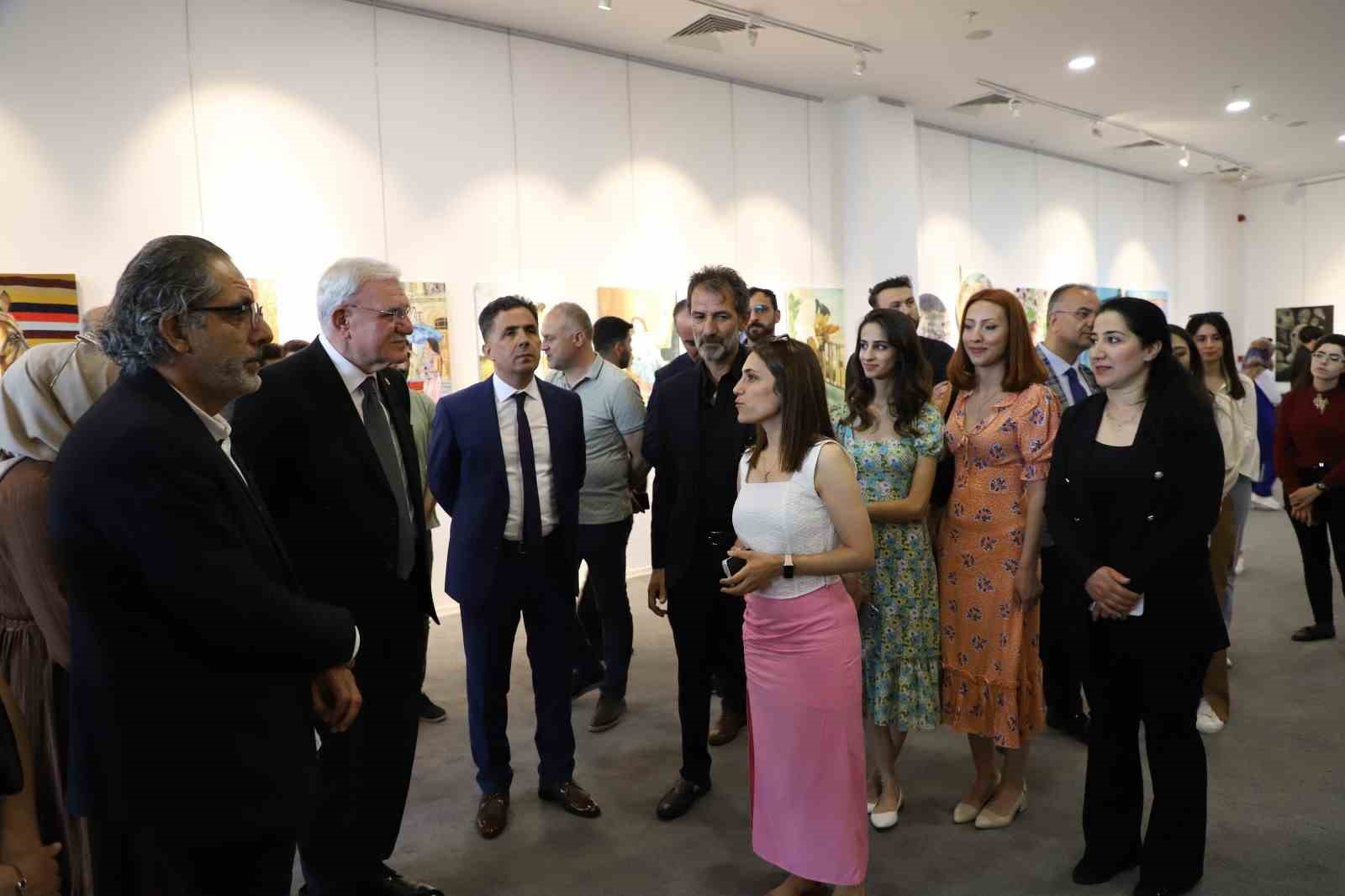 2023 MEZUNLARI RESİM SERGİSİ AÇILDI