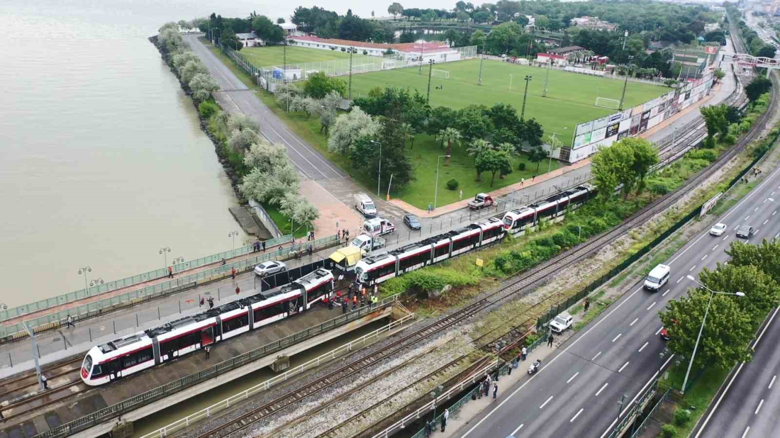 SAMSUN’DA 26 KİŞİNİN YARALANDIĞI TRAMVAY KAZASINDA OLAYIN BOYUTU, HAVADAN ÇEKİLEN