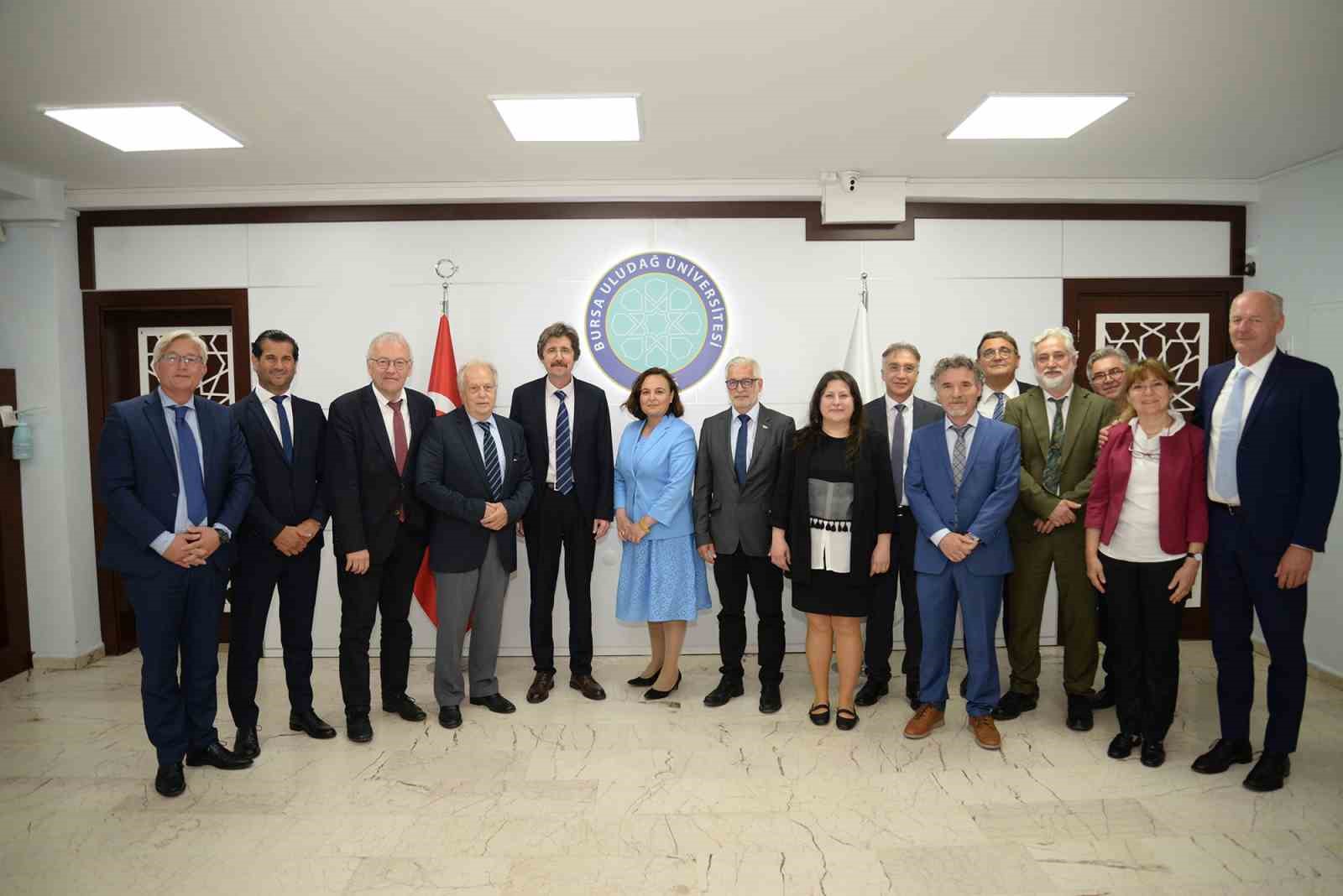 BURSA ULUDAĞ ÜNİVERSİTESİ (BUÜ) İLE ALMANYA HESSEN EYALETİ’NDEKİ GİESSEN JUSTUS-LİEBİG