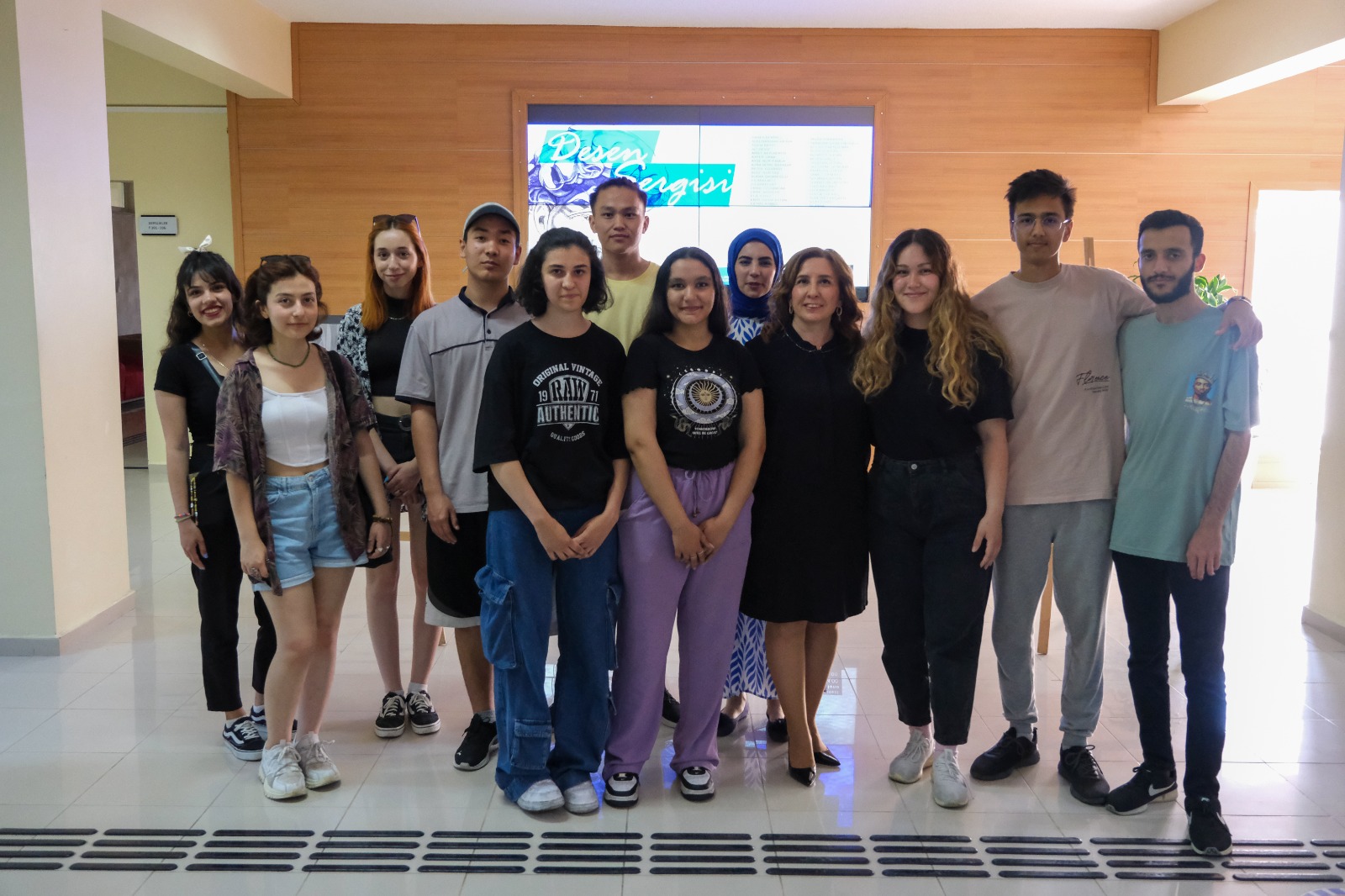 Bandırma Onyedi Eylül Üniversitesi, Sanat Tasarım ve Mimarlık Fakültesi, Prof.