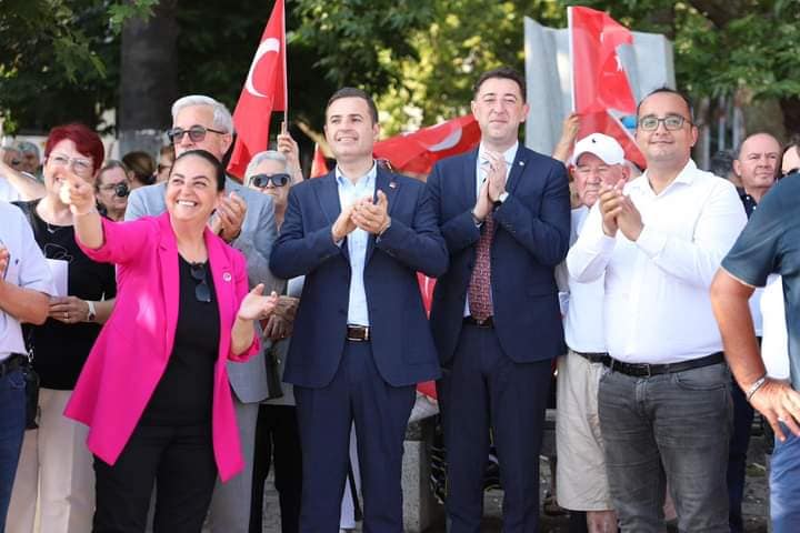 Türkiye Cumhuriyeti’nin kurucusu, büyük önder Mustafa Kemal Atatürk’ün, Erdek’i ziyaretinin