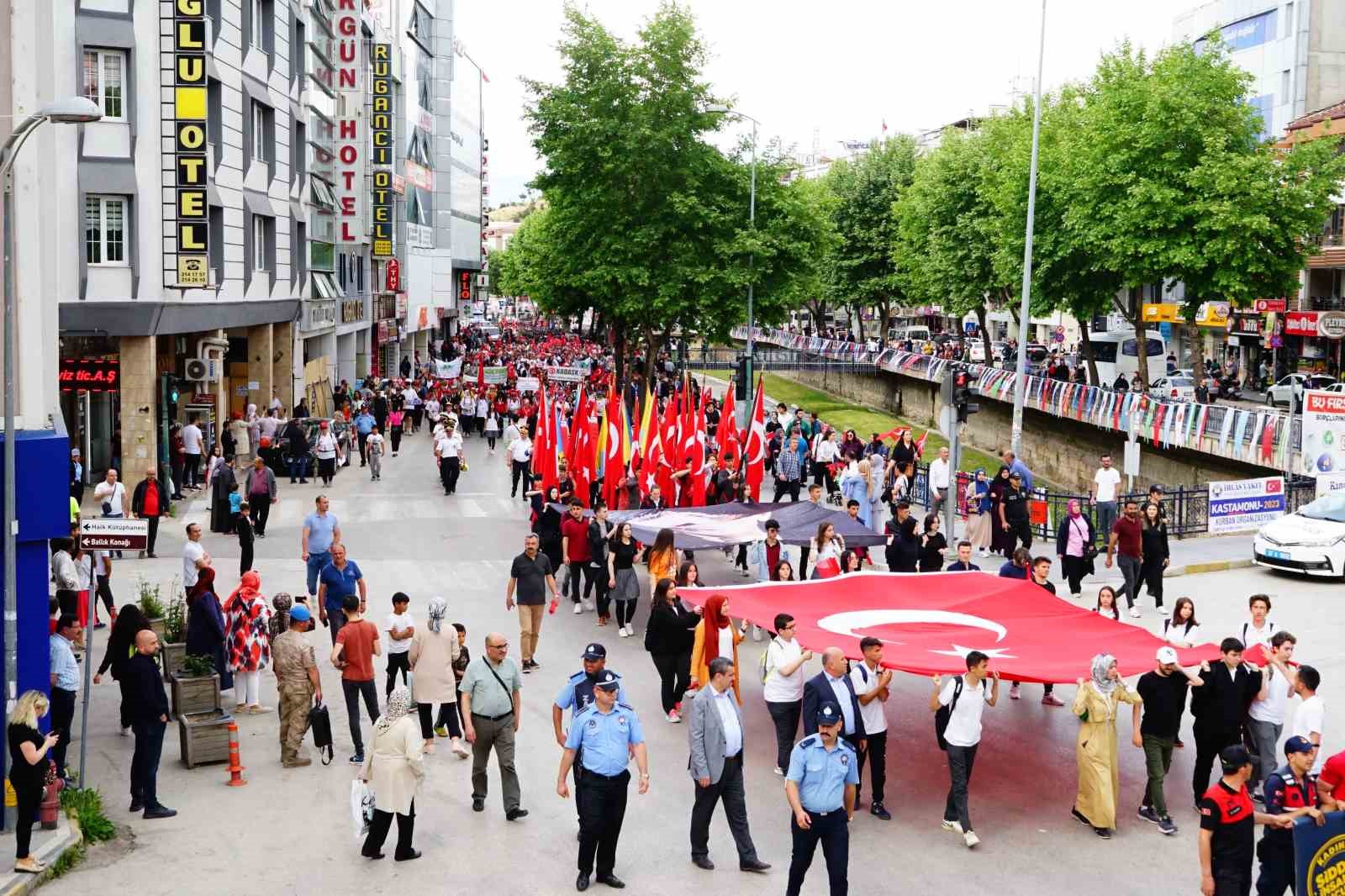 KURTULUŞ SAVAŞI'NDA İNEBOLU LİMANI'NA GELEN SİLAH VE CEPHANENİN ANADOLU'YA SEVK