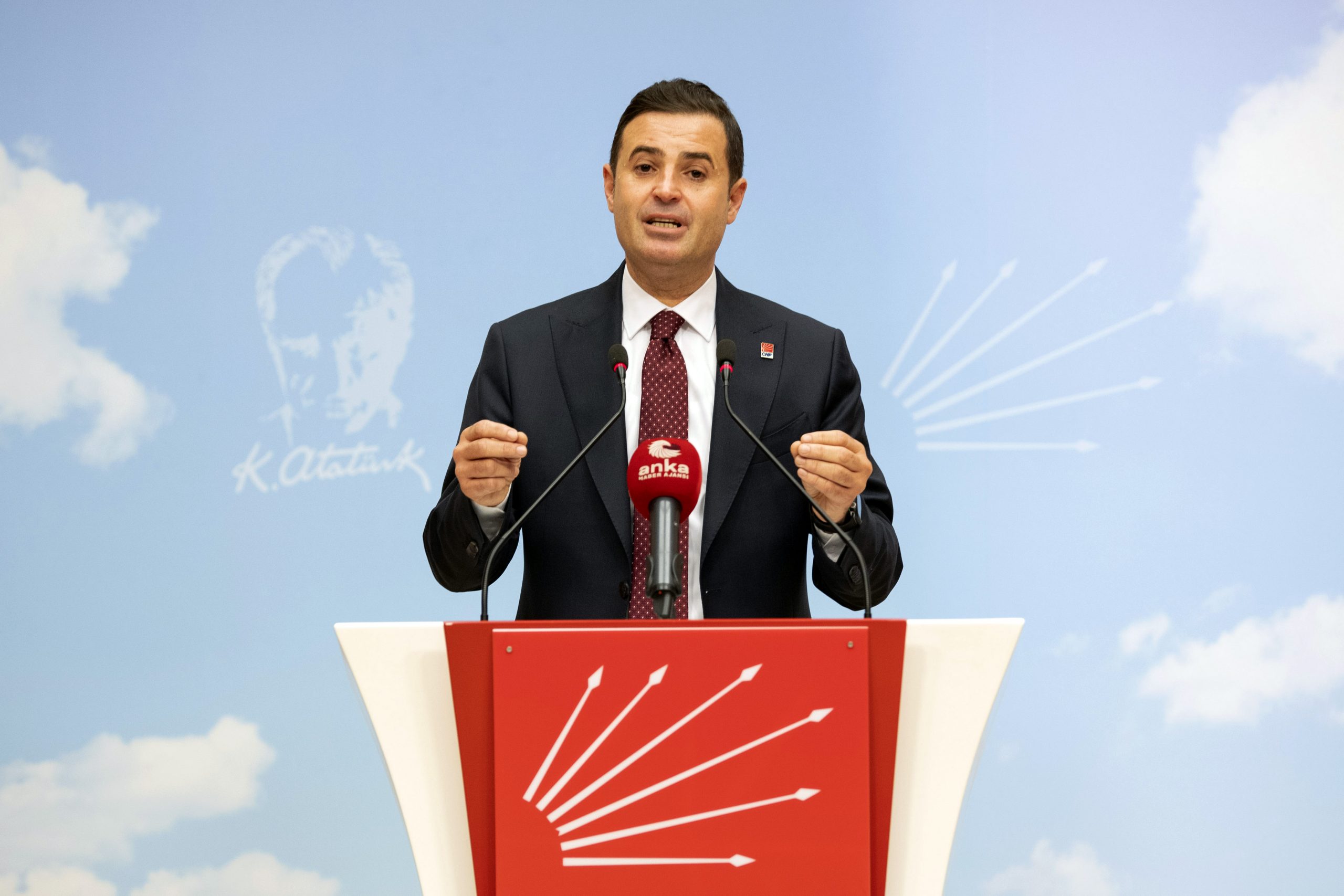CHP’DEN ‘ORMAN YANGINLARINA KARŞI TEDBİR’ TALİMATI CHP Genel Başkan Yardımcısı Ahmet Akın, Akdeniz iklim sistemi içerisinde